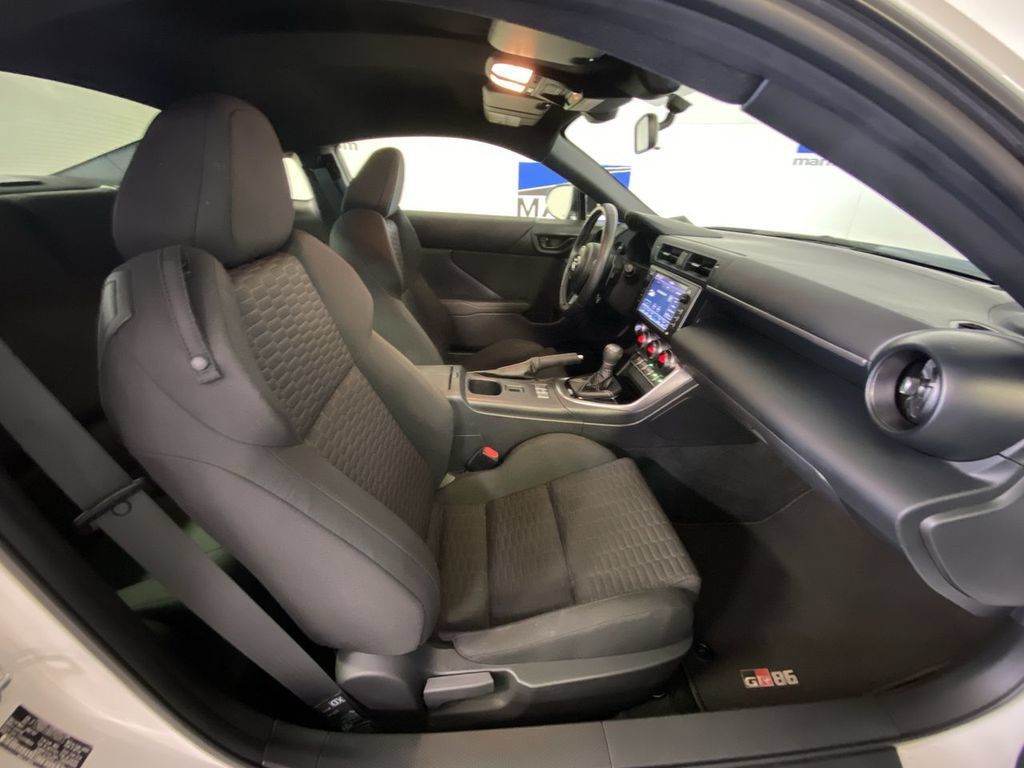 Used 2024 Toyota GR86 RWD image 32