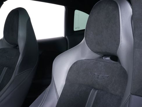 Used 2023 Aston Martin DBX 707 image 25