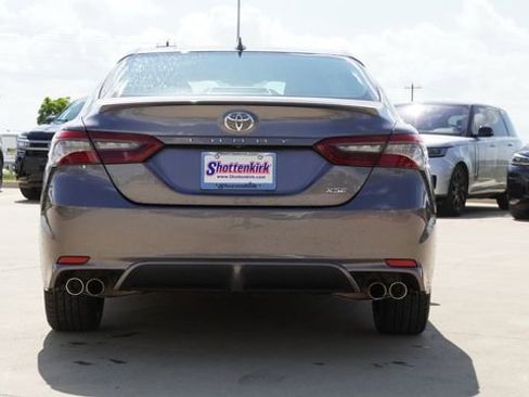 Used 2024 Toyota Camry XSE FWD image 8