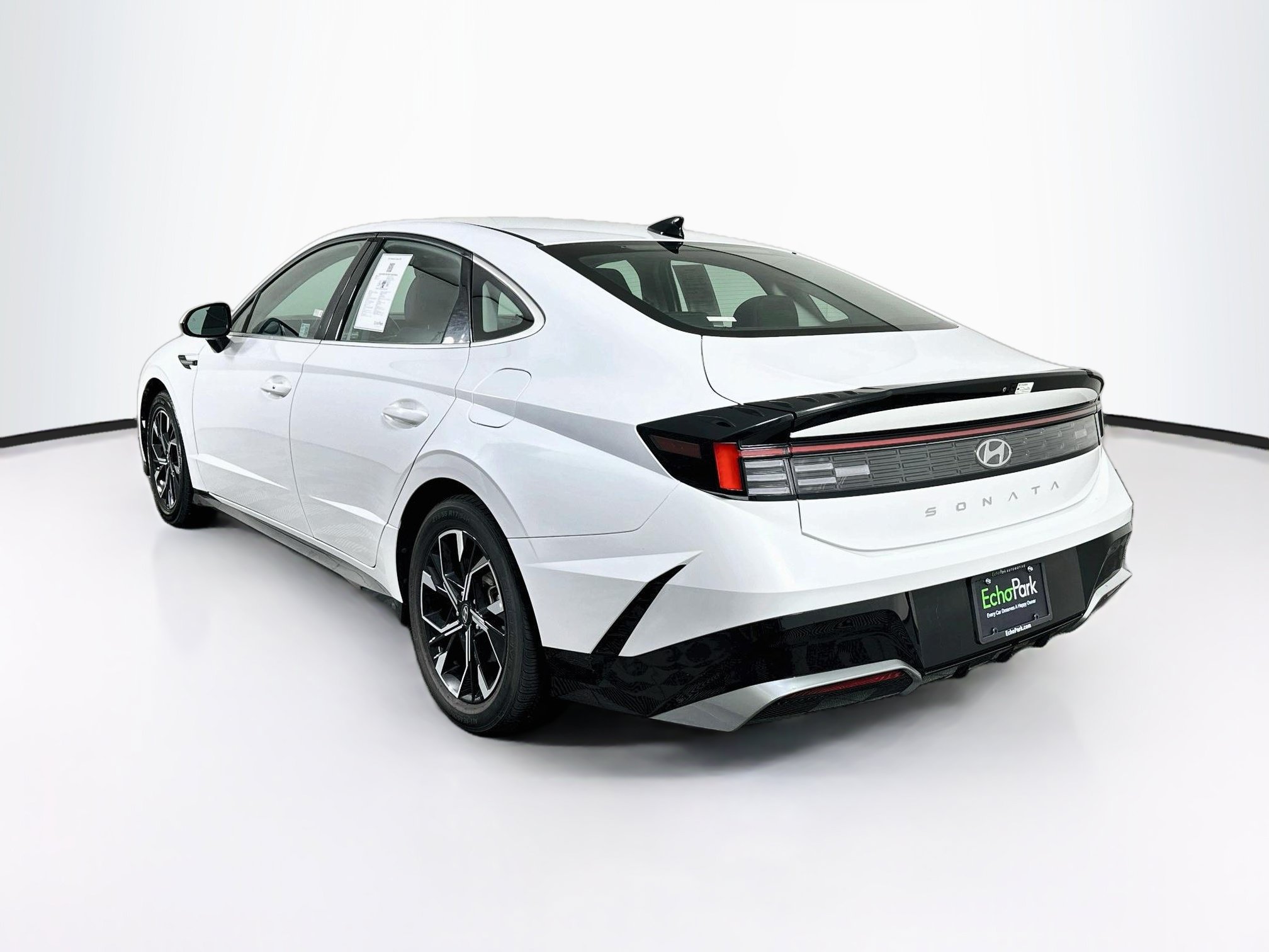 Used 2025 Hyundai Sonata SEL FWD image 5