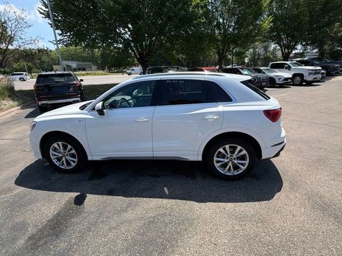 Used 2025 Audi Q3 2.0T Premium AWD/4WD image 18