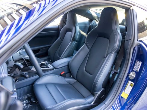 Certified 2026 Porsche 911 Carrera RWD image 5