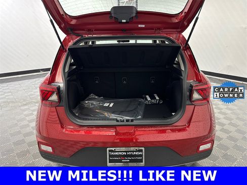Used 2026 Hyundai Venue SE image 18