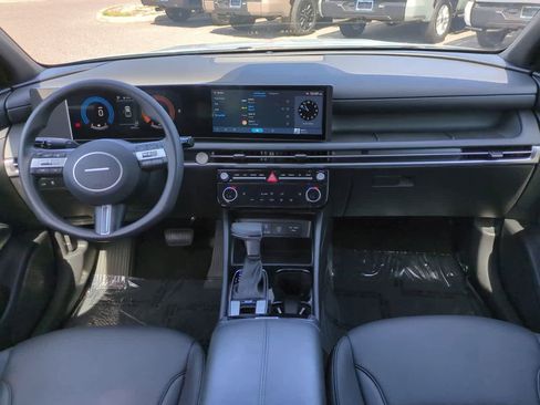 Used 2025 Hyundai Santa Cruz SEL FWD image 14
