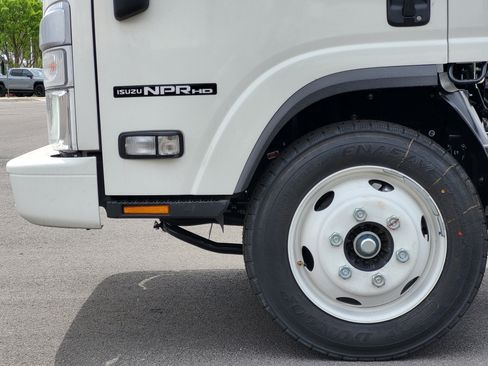 New 2026 Isuzu NPR RWD image 9