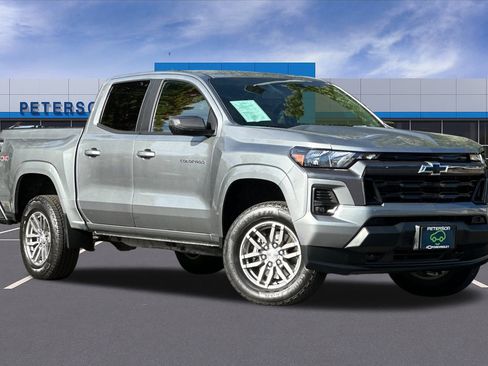 Certified 2023 Chevrolet Colorado LT w/ LT Convenience Package II image 2