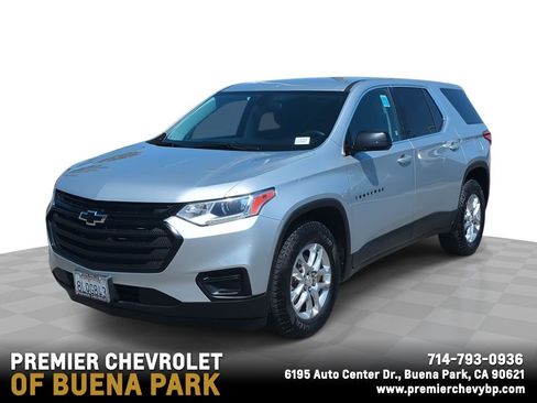 Used 2019 Chevrolet Traverse LS w/ LPO, Blackout Package FWD image 1