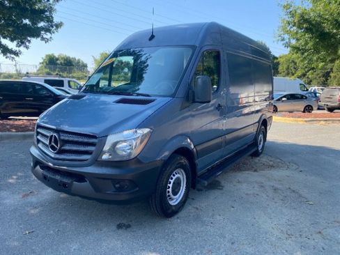 Used 2018 Mercedes-Benz Sprinter 2500 image 1
