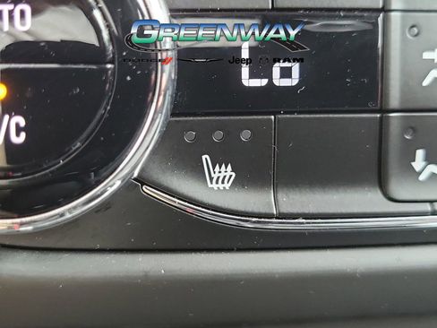 Used 2022 Chevrolet TrailBlazer LT w/ Convenience Package image 15