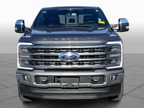 Used 2024 Ford F250 Platinum image 3