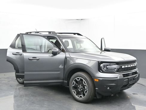 New 2025 Ford Bronco Sport Outer Banks w/ Outer Banks Tech Package+ image 52