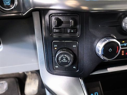 Used 2022 Ford F150 Lariat w/ Trailer Tow Package image 8