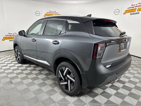 New 2026 Nissan Kicks SV image 3