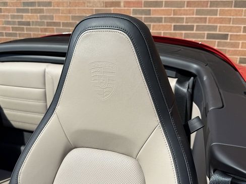 Certified 2025 Porsche 911 Carrera image 19