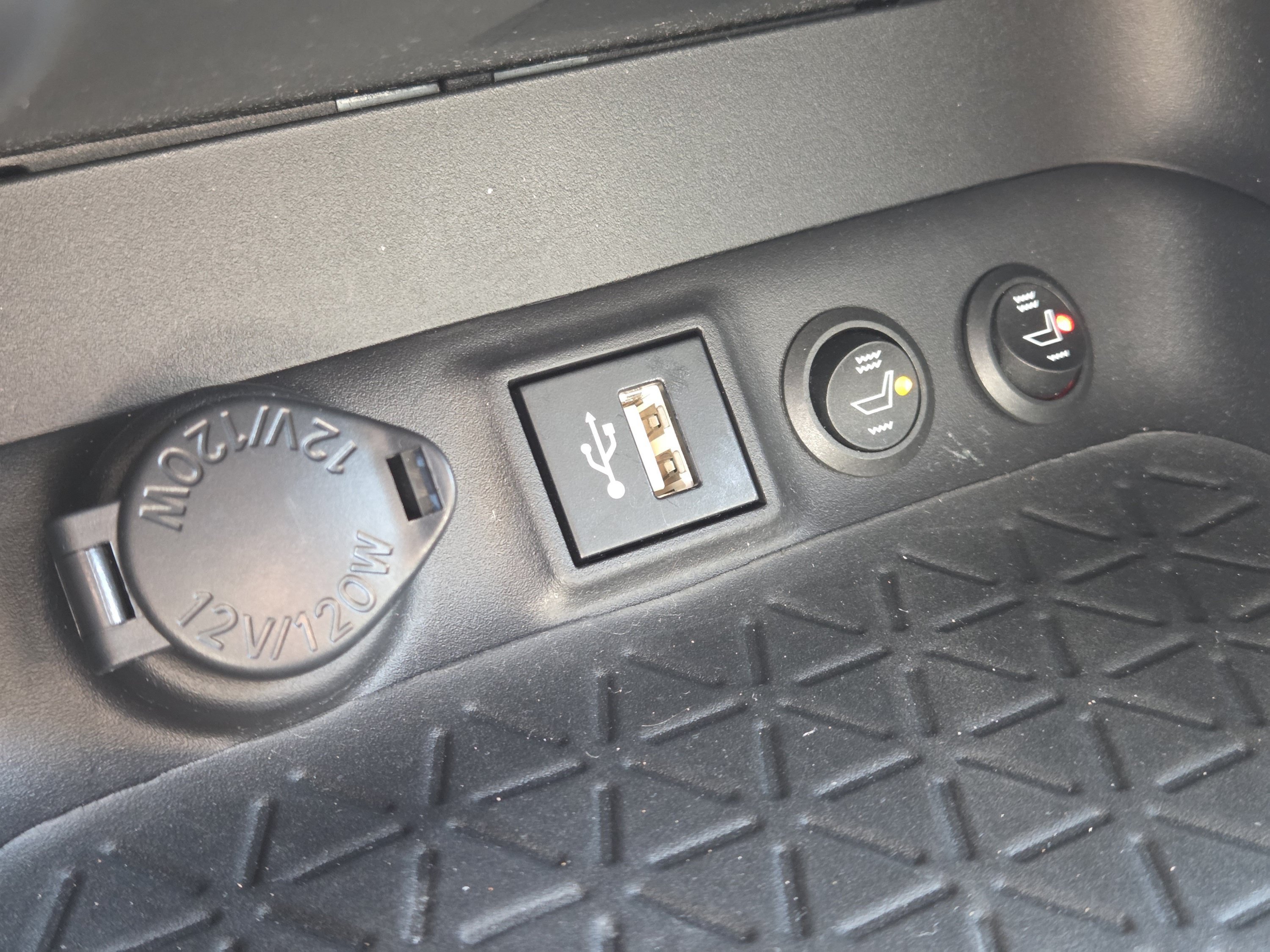 Used 2024 Toyota RAV4 XLE Premium AWD/4WD image 12