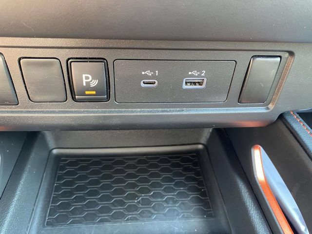 Used 2023 Nissan Frontier PRO-4X w/ Technology Package AWD/4WD image 19