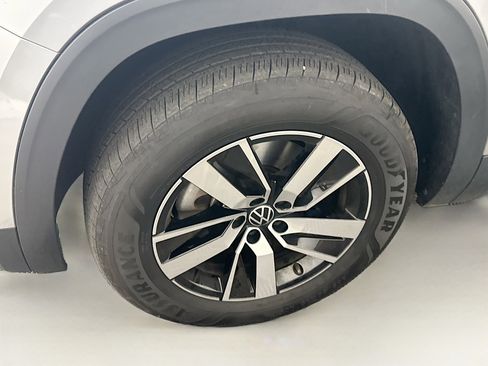 Used 2022 Volkswagen Atlas SE image 11