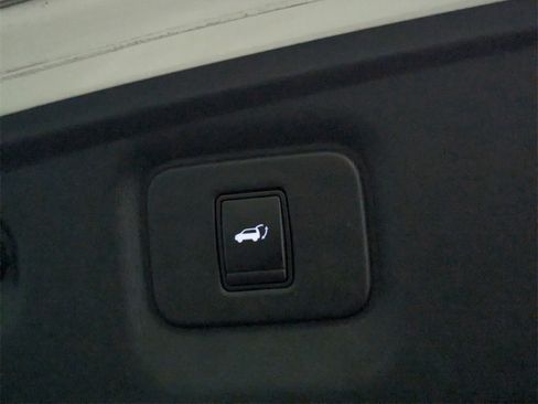 Used 2019 INFINITI QX60 Luxe w/ Essential Package image 14