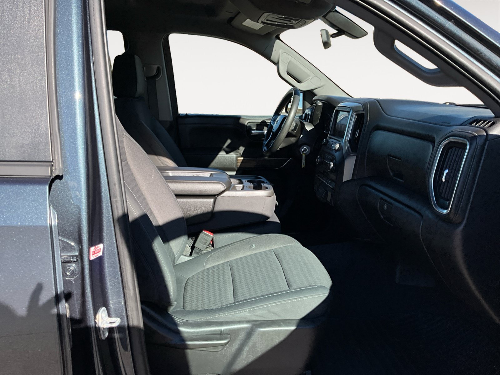 Used 2020 Chevrolet Silverado 1500 LT AWD/4WD image 10