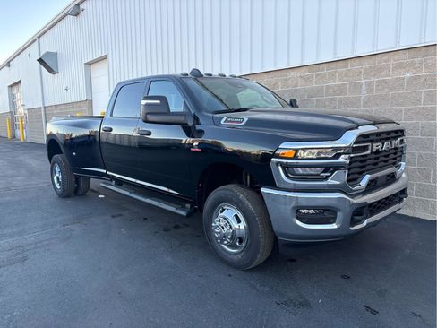 New 2026 RAM 3500 Tradesman AWD/4WD image 2