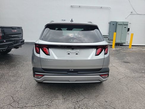 Used 2025 Hyundai Tucson SEL FWD image 9