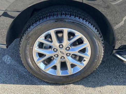 Used 2020 Ford Expedition XLT w/ Equipment Group 202A image 17