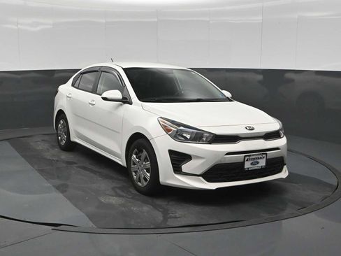 Used 2021 Kia Rio LX FWD image 2