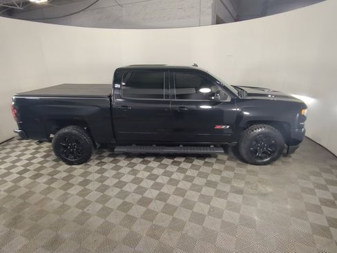 Used 2017 Chevrolet Silverado 1500 LTZ Z71 w/ LTZ Plus Package image 10
