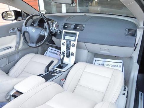 Used 2011 Volvo C70 T5 w/ Convenience Pkg image 20
