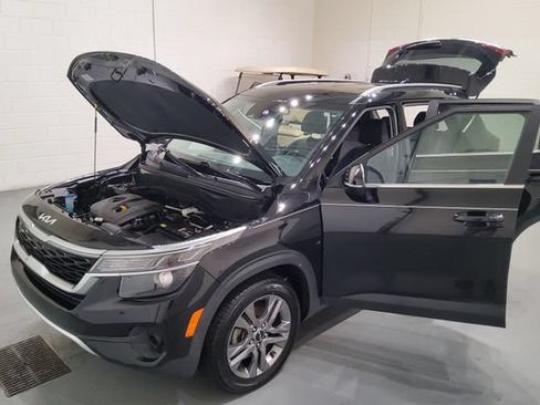 Used 2023 Kia Seltos S FWD image 10