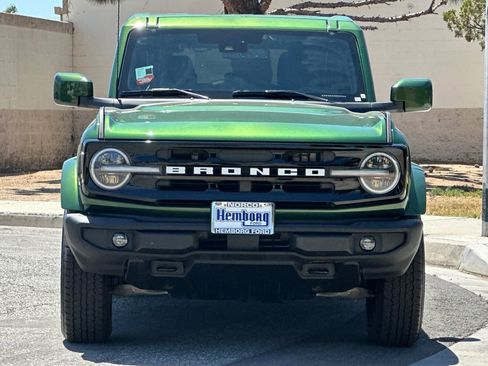 Used 2025 Ford Bronco Outer Banks AWD/4WD image 9