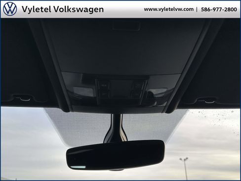 Certified 2023 Volkswagen Atlas Cross Sport SE image 30