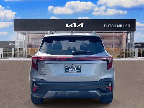 Used 2025 Kia Seltos X-Line image 6