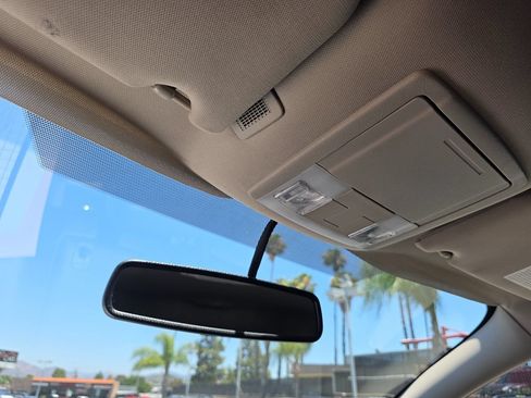 Used 2012 Ford Edge SEL FWD image 37