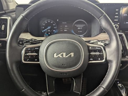 Used 2022 Kia Sorento SX Prestige w/ Rust Color Package AWD/4WD image 16