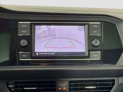 Used 2023 Volkswagen Jetta SE w/ Panoramic Sunroof Package FWD image 13