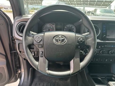 Used 2017 Toyota Tacoma TRD Sport w/ Premium & Technology Package AWD/4WD image 26
