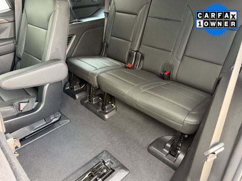 Used 2022 Chevrolet Tahoe LT w/ LT Signature Package AWD/4WD image 34