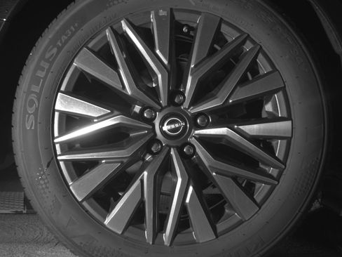 Used 2025 Nissan Altima 2.5 SV image 15