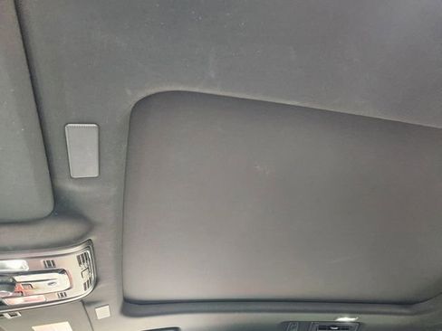 Used 2025 Cadillac Escalade ESV Premium Luxury w/ LPO, Floor Liner Package AWD/4WD image 27