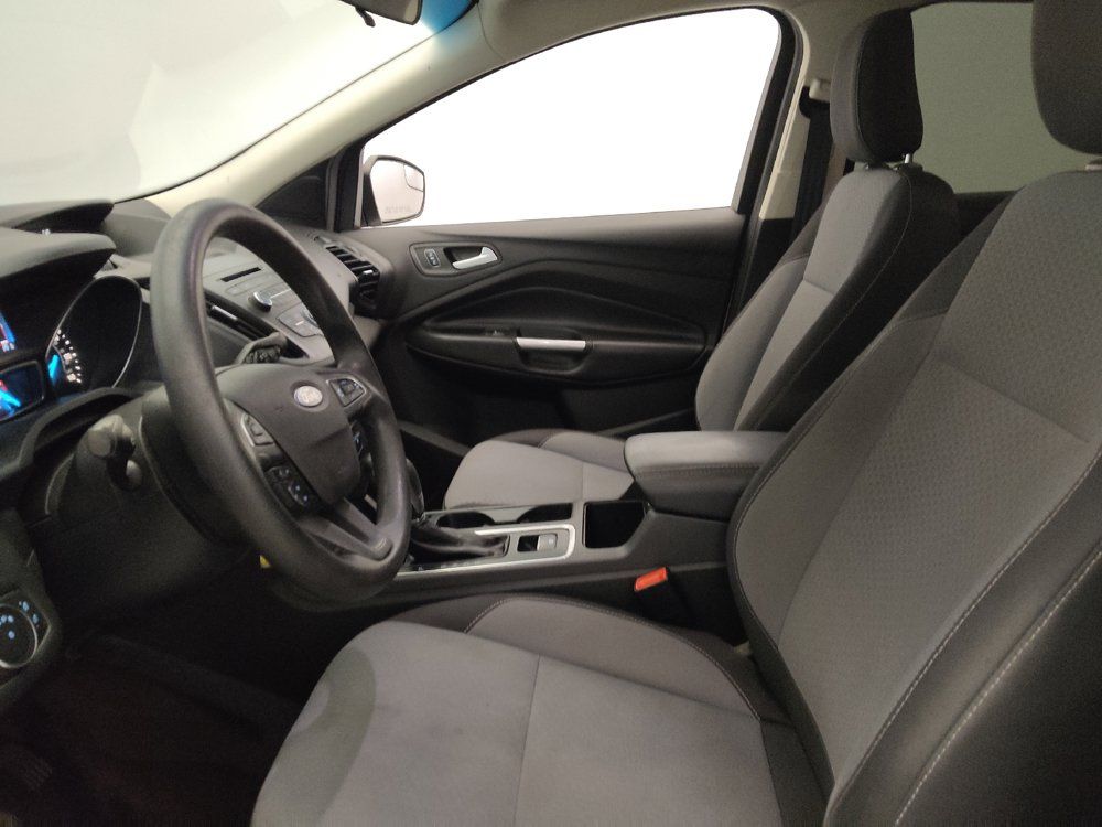 Used 2018 Ford Escape SE FWD image 17