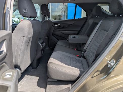 Used 2024 Chevrolet Equinox LT FWD image 15