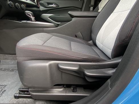 Used 2026 Chevrolet Trax RS w/ Driver Confidence Package FWD image 15