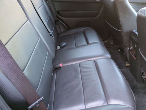 Used 2011 Ford Escape Limited w/ 301A Rapid Spec Order Code image 25