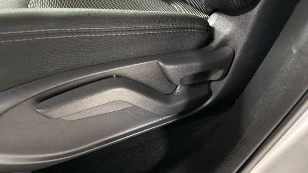 Used 2019 Nissan Pathfinder S AWD/4WD image 17