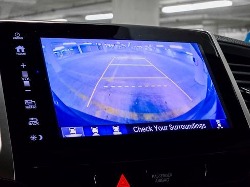 Used 2017 Honda Pilot Elite image 30