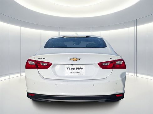 Used 2024 Chevrolet Malibu LT image 4