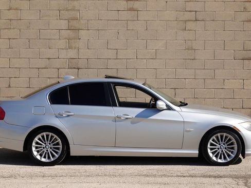 Used 2011 BMW 335d Sedan RWD image 24