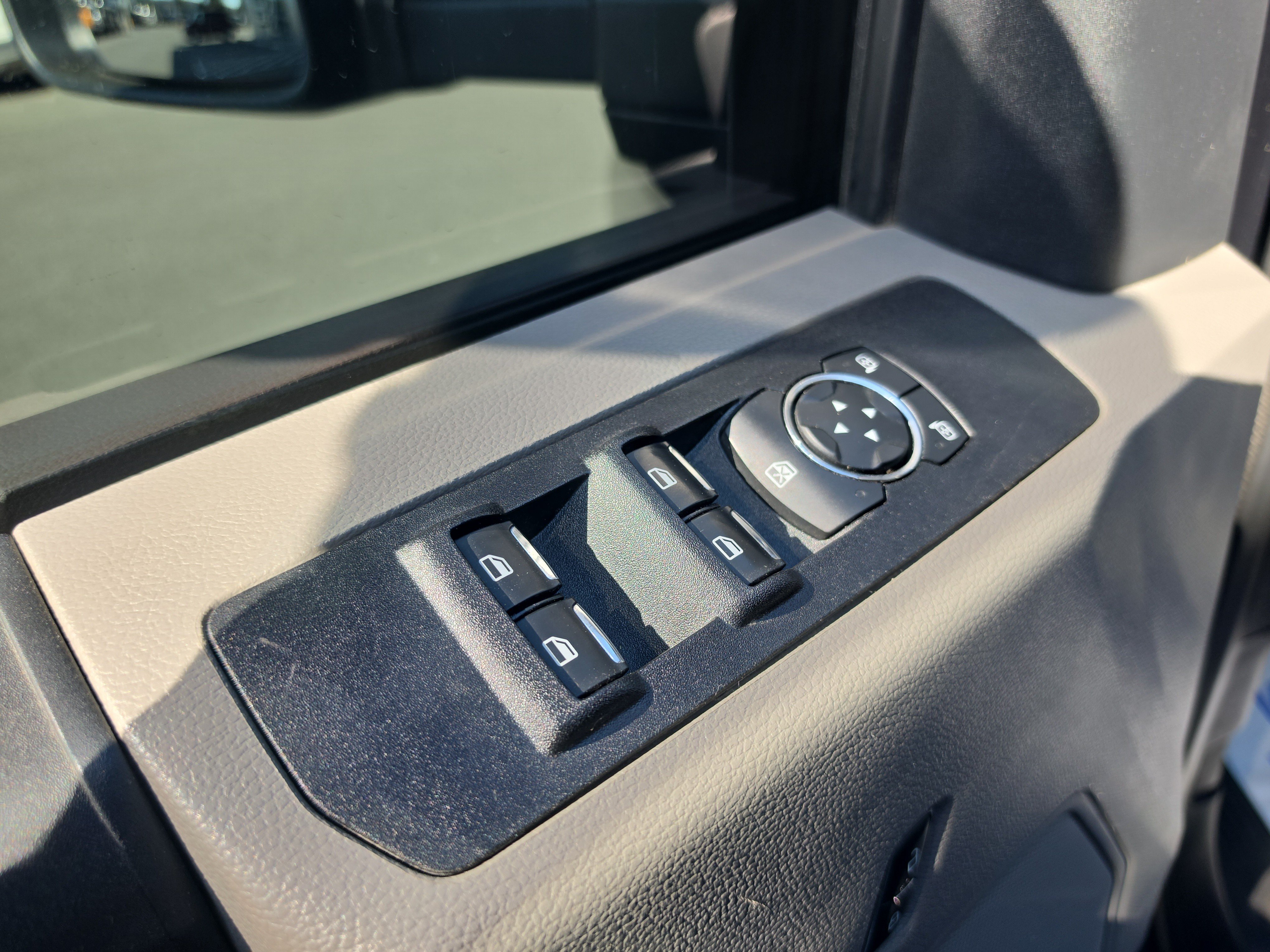 Used 2021 Ford F350 XL w/ STX Appearance Package AWD/4WD image 18