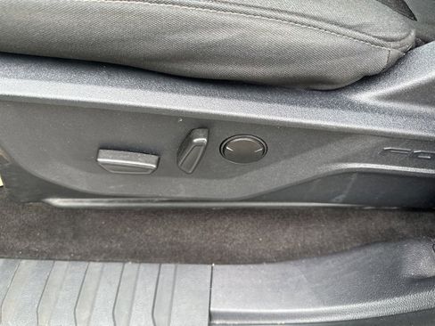 Used 2022 Ford F150 XLT w/ Equipment Group 302A High image 16